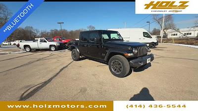 Used 2021 Jeep Gladiator - photo 1