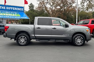 Used 2022 Nissan Titan SV Crew Cab for sale #C0122 - photo 2