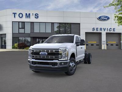 2025 Ford F-350 Super Cab DRW 4x4 Cab Chassis for sale #TZ1366 - photo 2