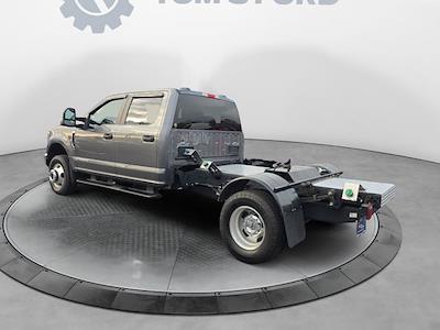 Used 2022 Ford F-350 Crew Cab Cab Chassis for sale #TZ1732A - photo 2