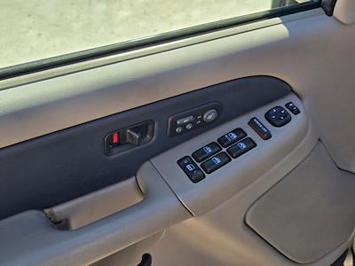 2002 Chevrolet Avalanche Crew Cab RWD Pickup for sale #BCC15506 - photo 2