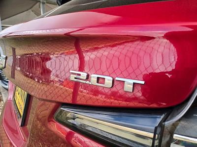 Used 2019 Cadillac XT4 - photo 1