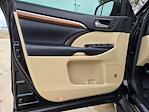 2018 Toyota Highlander FWD SUV for sale #C251760A - photo 11