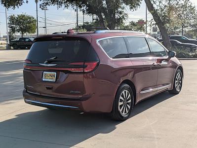 Used 2021 Chrysler Pacifica Hybrid Limited Minivan for sale #C251929A - photo 2
