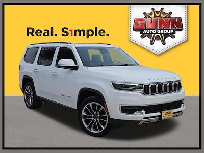 Used 2022 Jeep Wagoneer - photo 1