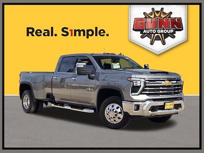 Used 2026 Chevrolet Silverado 3500 - photo 1