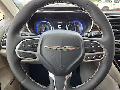 2024 Chrysler Pacifica FWD Minivan for sale #C260986A - photo 2