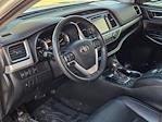 Used 2019 Toyota Highlander XLE for sale #C261103A - photo 10