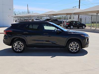 Used 2025 Chevrolet Trax - photo 1