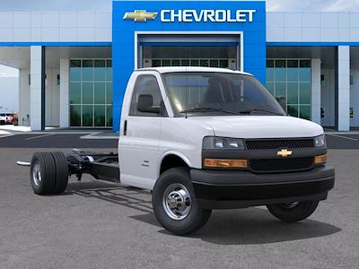 New 2025 Chevrolet Express 4500 - photo 1