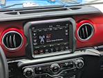 2020 Jeep Gladiator Crew Cab 4WD Pickup for sale #G250679A - photo 16