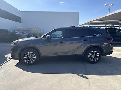 2024 Toyota Highlander FWD SUV for sale #G260041A - photo 2