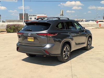 2024 Toyota Highlander FWD SUV for sale #G260041A - photo 2