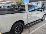 2017 Nissan Titan Crew Cab 4WD Pickup for sale #G260087A - photo 5