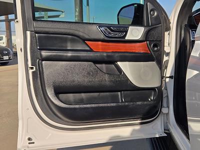 Used 2019 Lincoln Navigator Reserve for sale #G260473A - photo 2