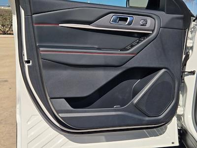 Used 2025 Ford Explorer - photo 1