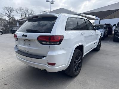 Used 2018 Jeep Grand Cherokee - photo 1