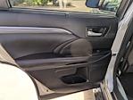 2017 Toyota Highlander FWD SUV for sale #GW2873A - photo 6