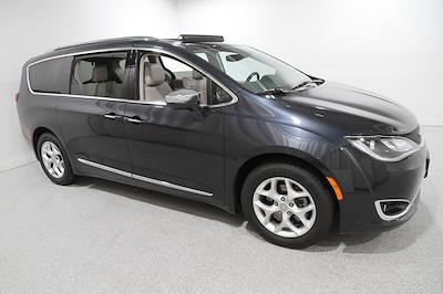 2020 Chrysler Pacifica FWD Minivan for sale #F2841 - photo 1