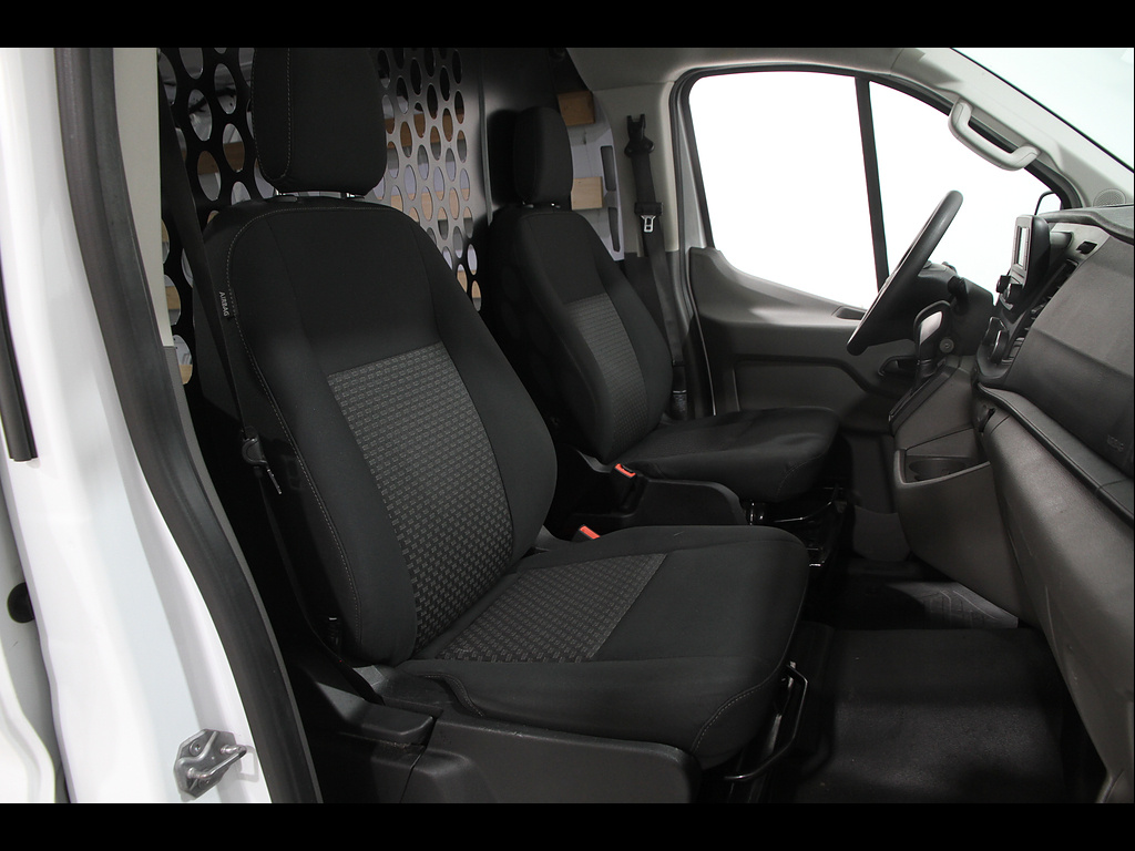 Used 2025 Ford Transit 250 - photo 18