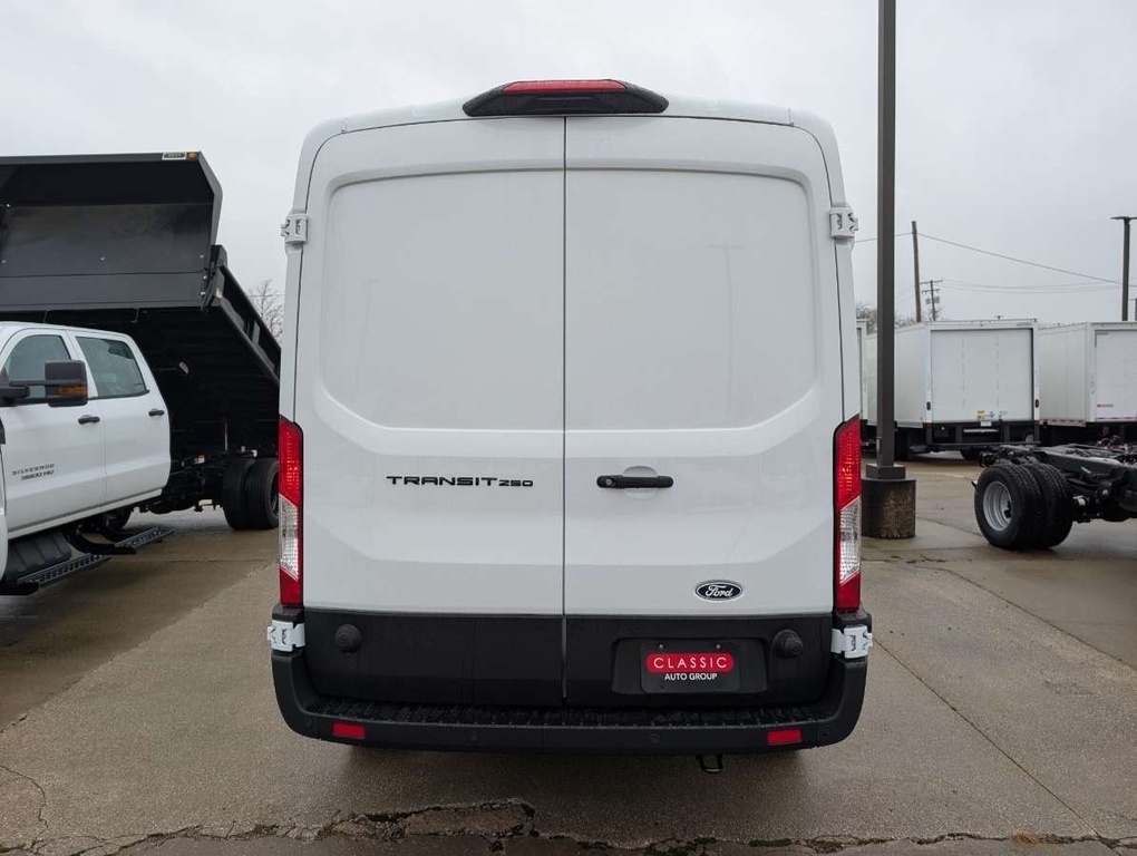 New 2026 Ford Transit 250 - photo 7