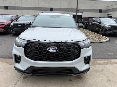 2027 Ford Explorer 4WD SUV for sale #F45402 - photo 2