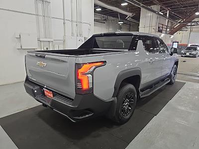 2025 Chevrolet Silverado EV Crew Cab 4WD, Pickup for sale #400918 - photo 2