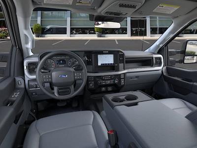 New 2025 Ford F-450 - photo 1