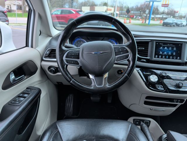 Used 2019 Chrysler Pacifica - photo 5