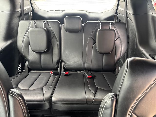 Used 2025 Chrysler Pacifica - photo 31