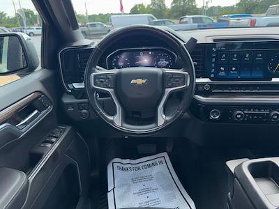 2022 Chevrolet Silverado 1500 Crew Cab 4x4 Pickup for sale #U2523501 - photo 2