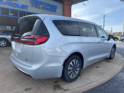 2023 Chrysler Pacifica FWD Minivan for sale #U2525611 - photo 2