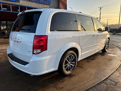 Used 2017 Dodge Grand Caravan SXT Minivan for sale #U2614801 - photo 2
