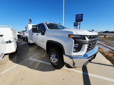 2023 Chevrolet Silverado 3500 Crew Cab 4WD, Reading Master Mechanic HD Crane Mechanics Body for sale #23CF1331 - photo 1