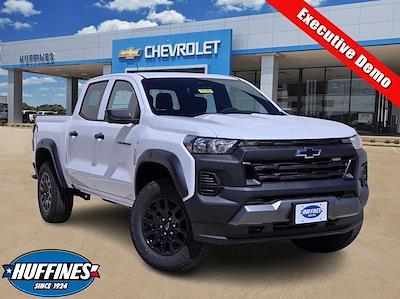New 2025 Chevrolet Colorado Trail Boss Crew Cab 4WD Pickup for sale #25CL0738 - photo 1