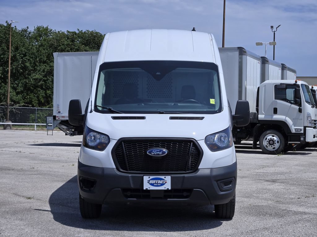 Used 2023 Ford Transit 250 - photo 2