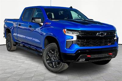 New 2025 Chevrolet Silverado 1500 LT Crew Cab 4WD Pickup for sale #C250196 - photo 1