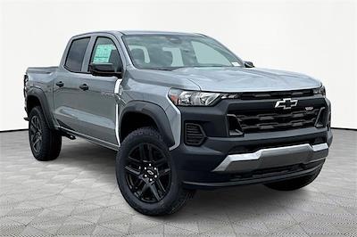 New 2025 Chevrolet Colorado Trail Boss Crew Cab 4WD Pickup for sale #C250286 - photo 1