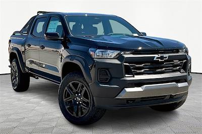 New 2025 Chevrolet Colorado Trail Boss Crew Cab 4WD Pickup for sale #C250287 - photo 1