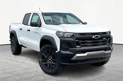 New 2025 Chevrolet Colorado Trail Boss Crew Cab 4WD Pickup for sale #C250384 - photo 1