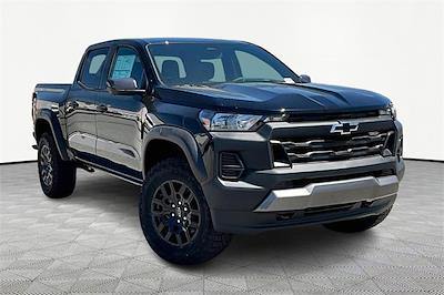 New 2025 Chevrolet Colorado Trail Boss Crew Cab 4WD Pickup for sale #C250441 - photo 1