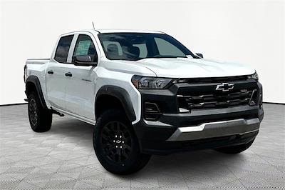 New 2025 Chevrolet Colorado Trail Boss Crew Cab 4WD Pickup for sale #C250444 - photo 1