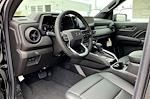 New 2025 Chevrolet Colorado Trail Boss Crew Cab 4WD Pickup for sale #C250565 - photo 8