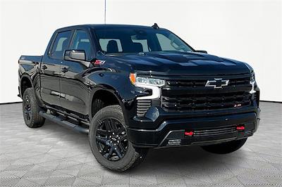 New 2025 Chevrolet Silverado 1500 LT Crew Cab 4WD Pickup for sale #C250580 - photo 1