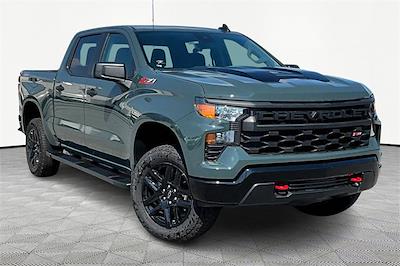 New 2025 Chevrolet Silverado 1500 Custom Crew Cab 4WD Pickup for sale #C250705 - photo 1