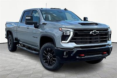 New 2025 Chevrolet Silverado 2500 LT Crew Cab 4WD Pickup for sale #C250789 - photo 1