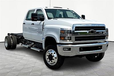 New 2025 Chevrolet Silverado 6500 Work Truck Crew Cab 4WD Cab Chassis for sale #C250831 - photo 1