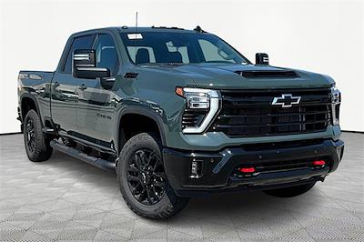 New 2025 Chevrolet Silverado 2500 LT Crew Cab 4WD Pickup for sale #C250834 - photo 1