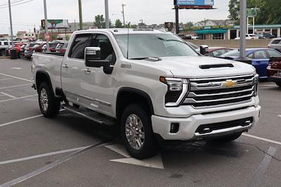 2025 Chevrolet Silverado 2500 Crew Cab 4WD Pickup for sale #CS34913 - photo 1