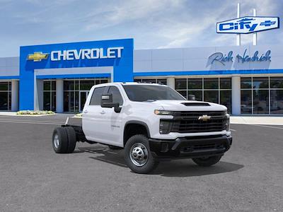2026 Chevrolet Silverado 3500 Crew Cab 4WD Cab Chassis for sale #CT18019 - photo 2